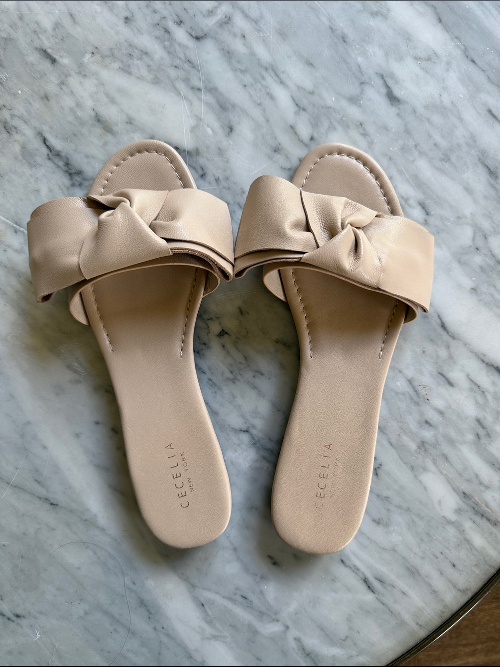 CECELIA NEW YORK Nude Knot Slide Sandals
